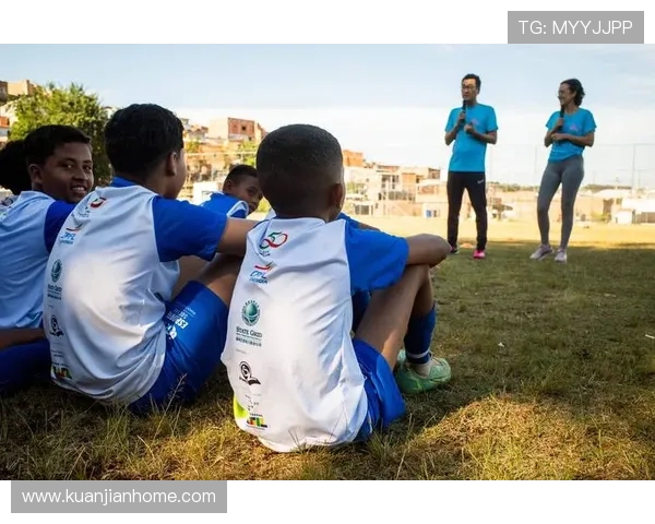 绿茵荣耀激荡青春梦想描绘世界足球激情盛宴