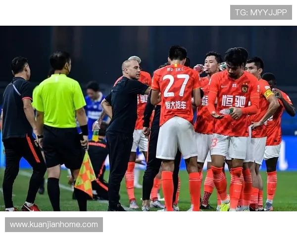 武汉三镇主场激战成都蓉城强强对决再掀中超联赛激情风暴